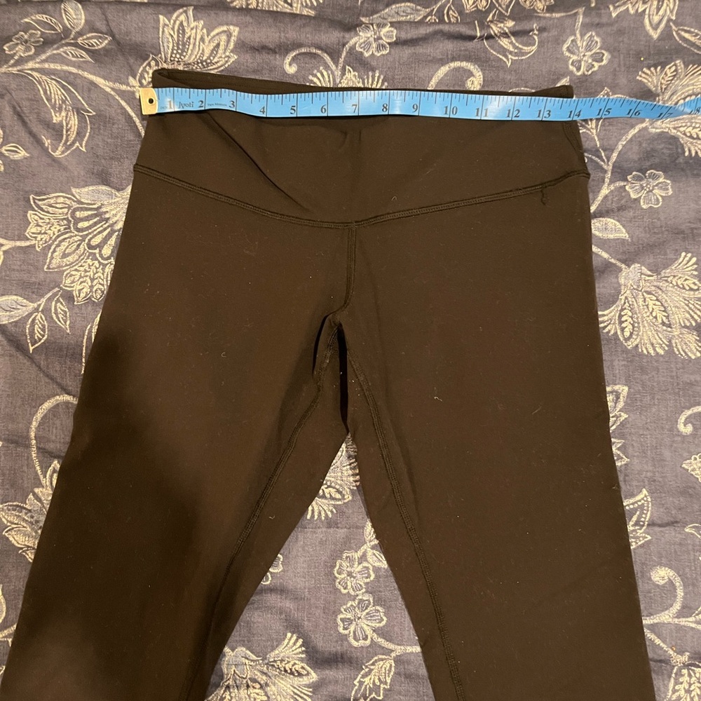 Lululemon Bundle crop legging and bra Xs/small - Picture 2 of 16